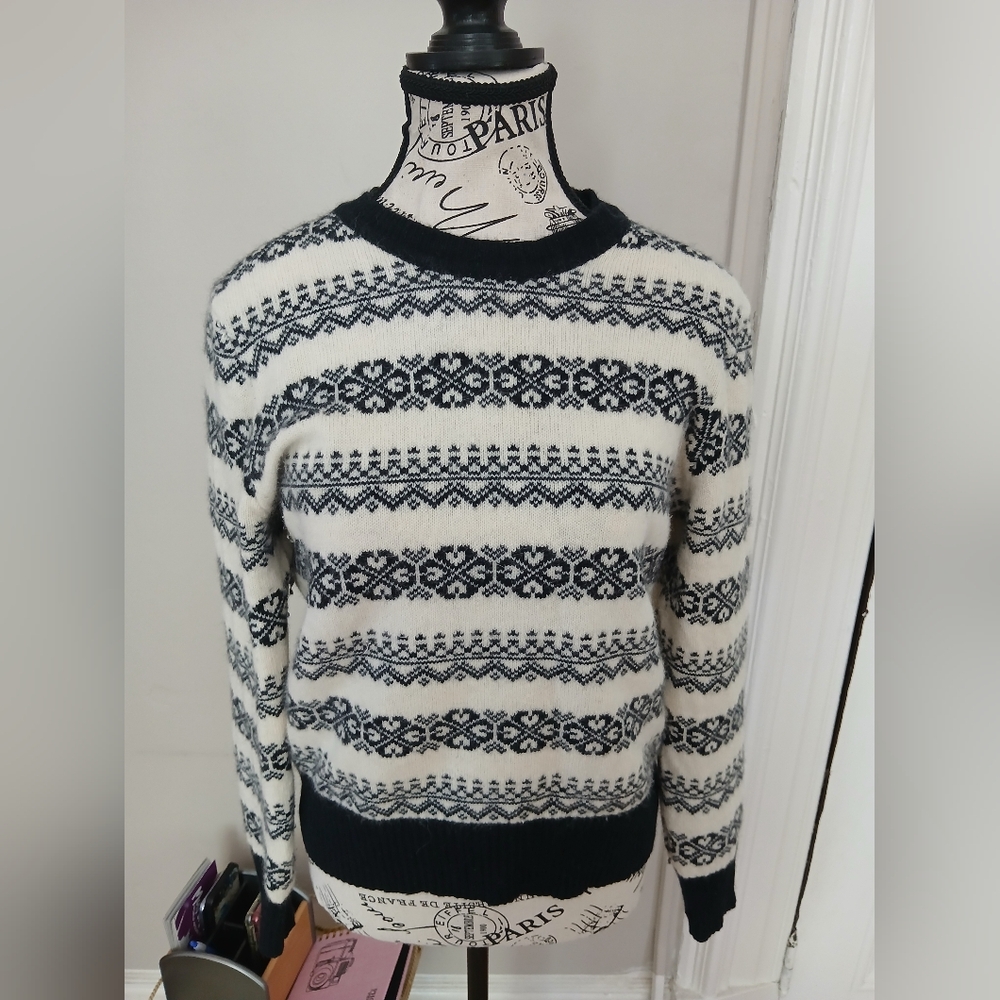 Wintertime Sweater ❄️ ☃️ ⛷️🏂⛸️